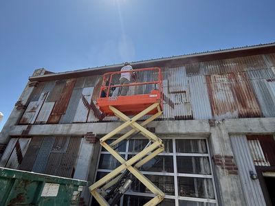 SCISSOR LIFT 19FT - 26FT - 32FT. RENTAL GENIE - JCB - JLG