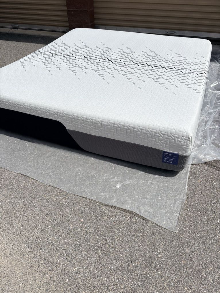 Nectar Luxe King Mattress