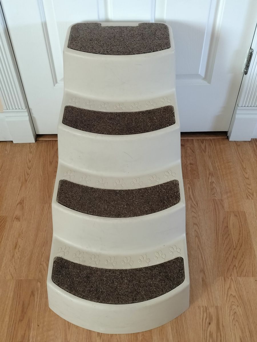 Petmate Carpeted 20" Pet Steps