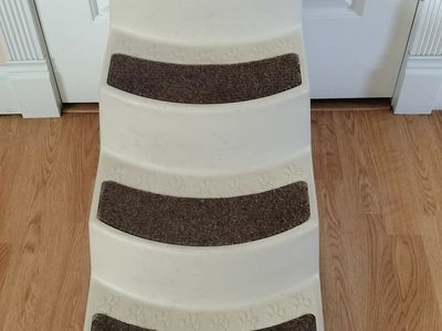 Petmate Carpeted 20" Pet Steps