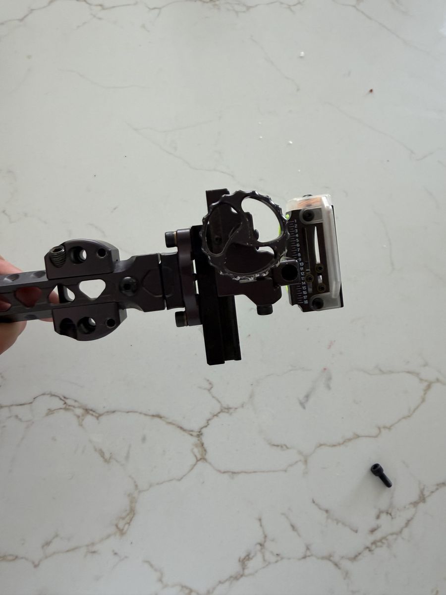 Main image 3