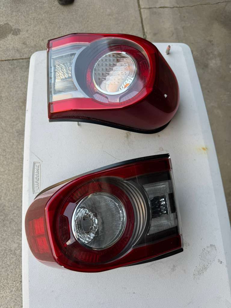 OEM 2007-2014 Toyota FJ Cruiser Tail Lights (Pair)