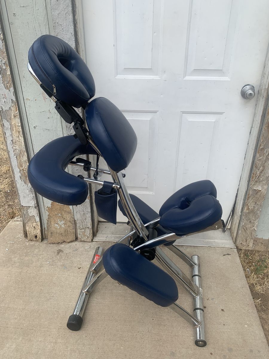 Life gear professional studio seated massage chair
