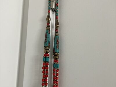 Pretty Costume Necklace