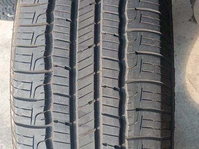* Nice 205/60R16 Tire *