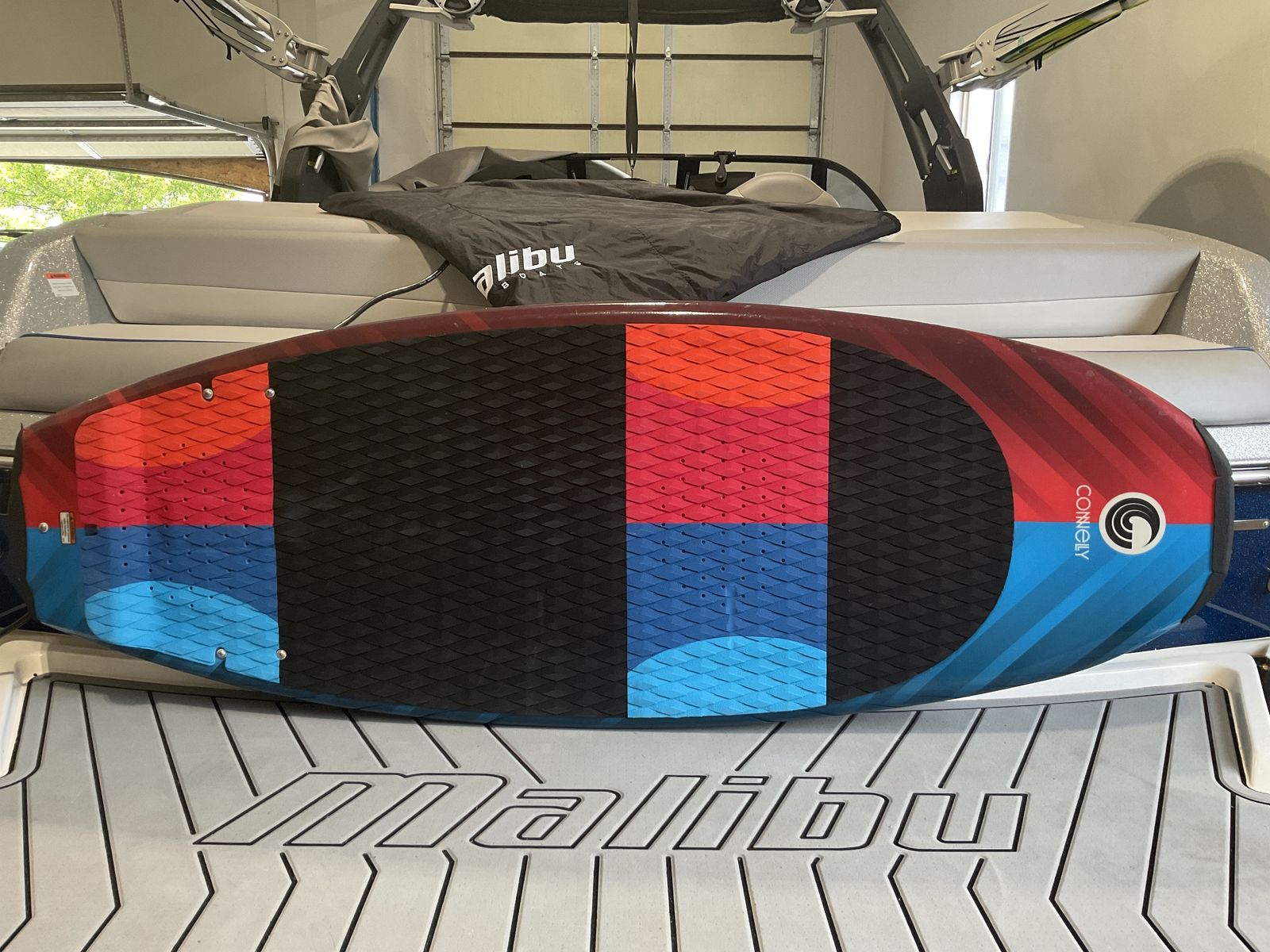 Like New Connelly Spark Wakesurf Board