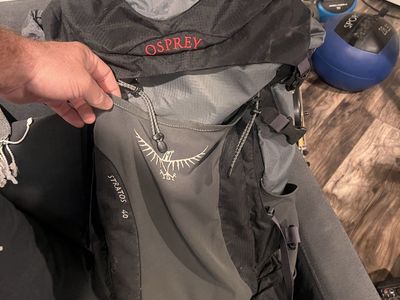 Osprey Stratos 40 Hiking Backpack - Gray, Ventilated