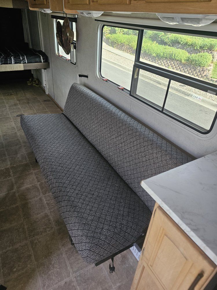 Main image 5