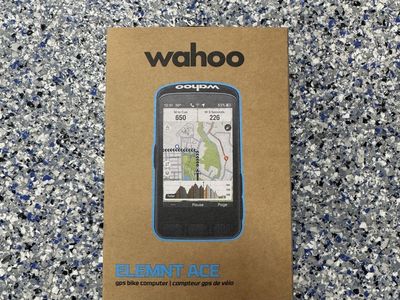 New Wahoo Elemnt ACE Cyling Computer GPS