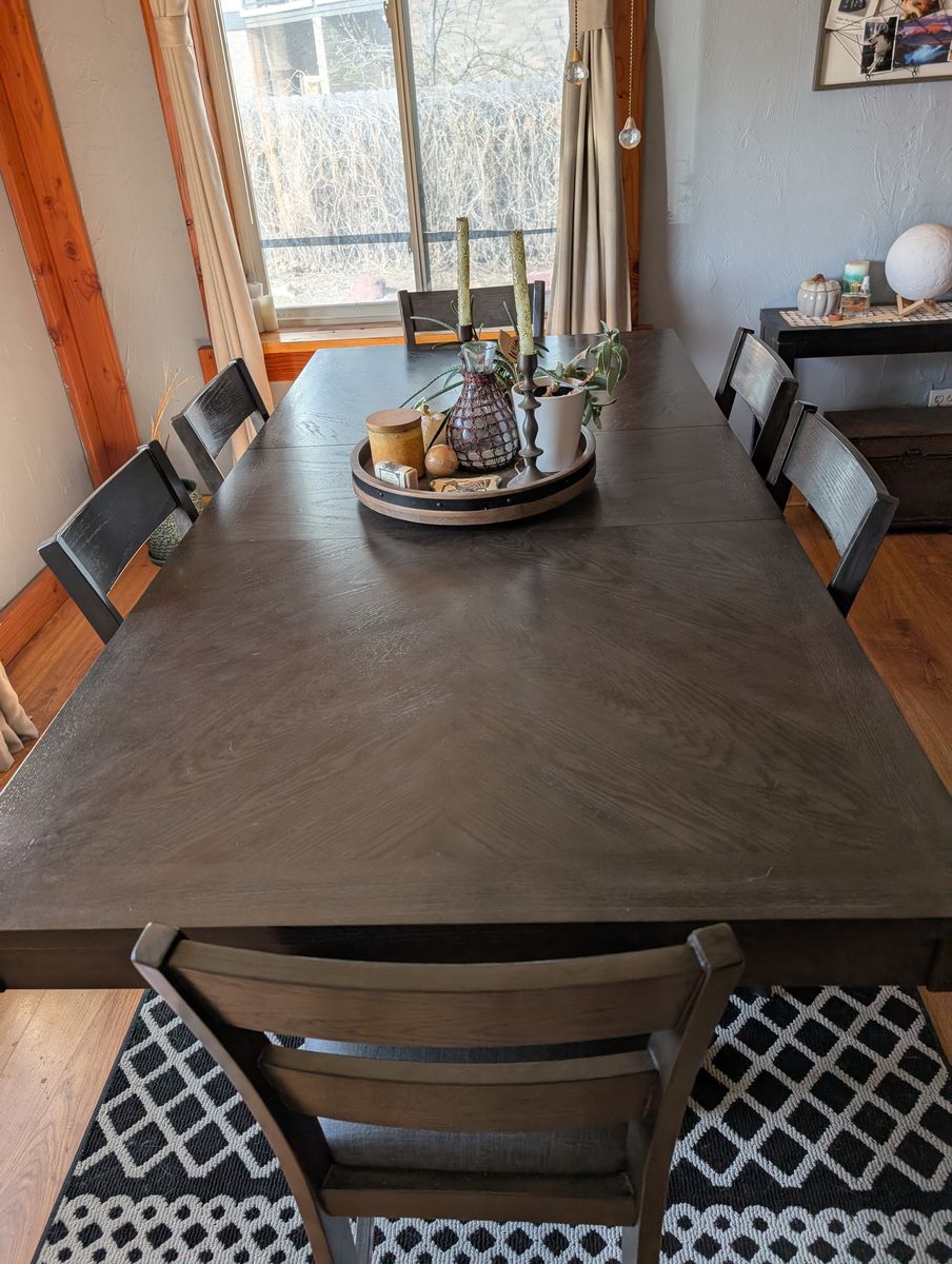 Beautiful counter height dinning table.
