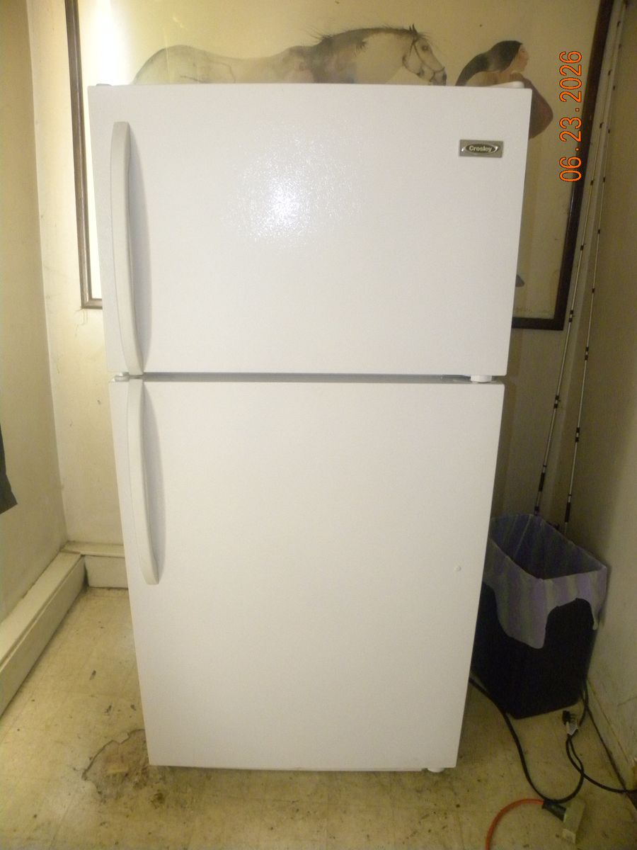 Crosley Apartment size Fridge