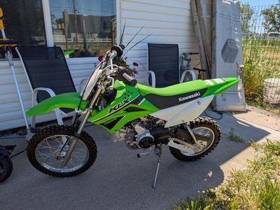 Kawasaki KLX 110 Dirt Bike - Excellent Condition Green/White Off-Road Motorcycle