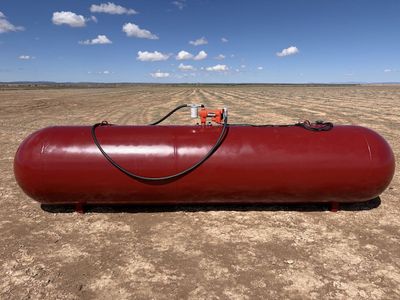 Heavy-Duty 1000 Gallon Fuel Tank