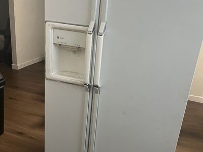 Free Broken Fridge/Freezer