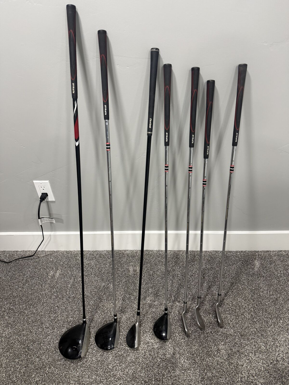 Beginner Golf Set - Driver, 3 Wood, Hybred, Irons