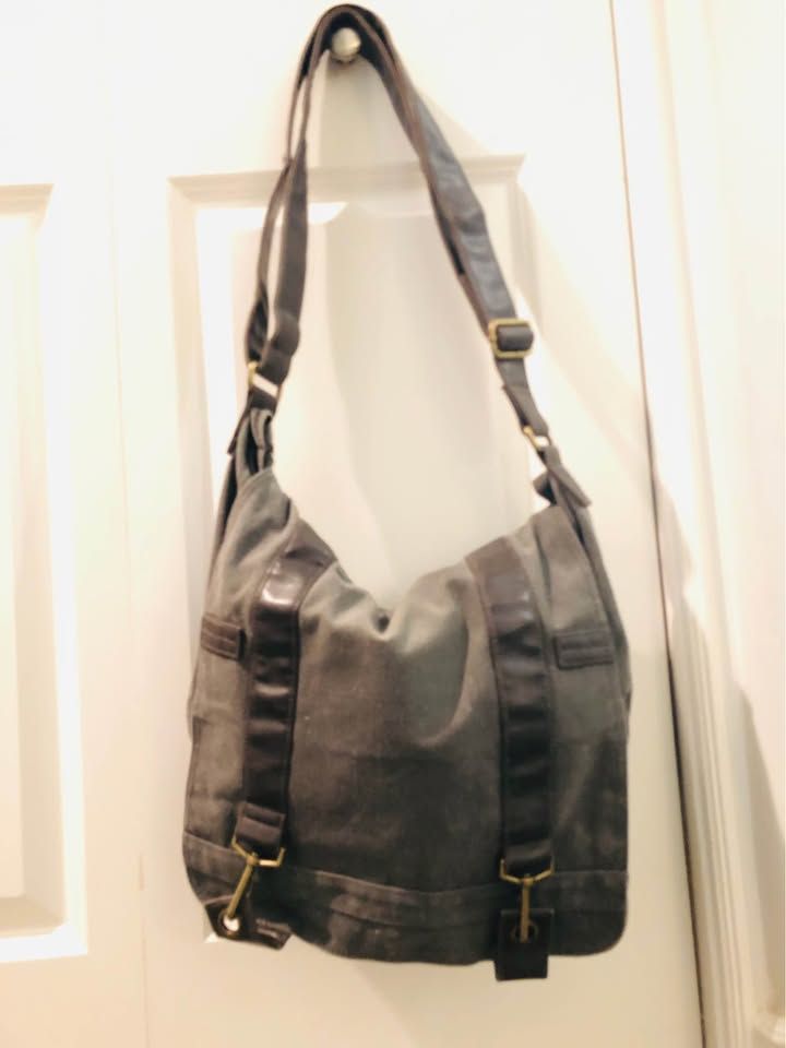 Canvas & Leather Messenger Bag - Durable Shoulder Crossbody Travel Bag, Unisex