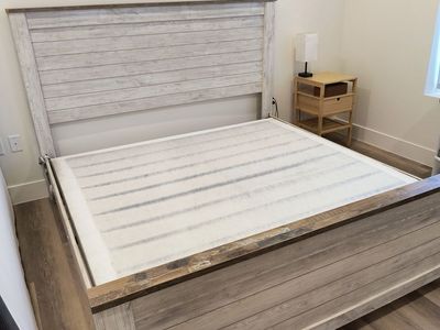 Country King Panel Headboard - Whitewash Faux Plank Finish, Engineered Wood (MDF)