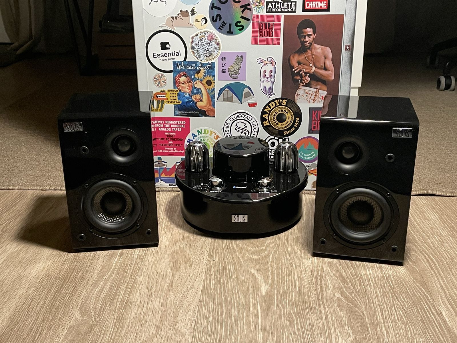 Speakers: bluetooth, 3.5mm, type-c