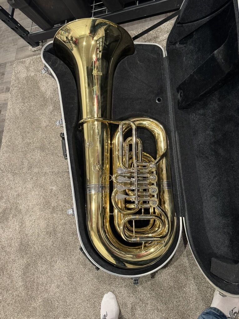 4/4 Bbb Tuba 4 Vaule