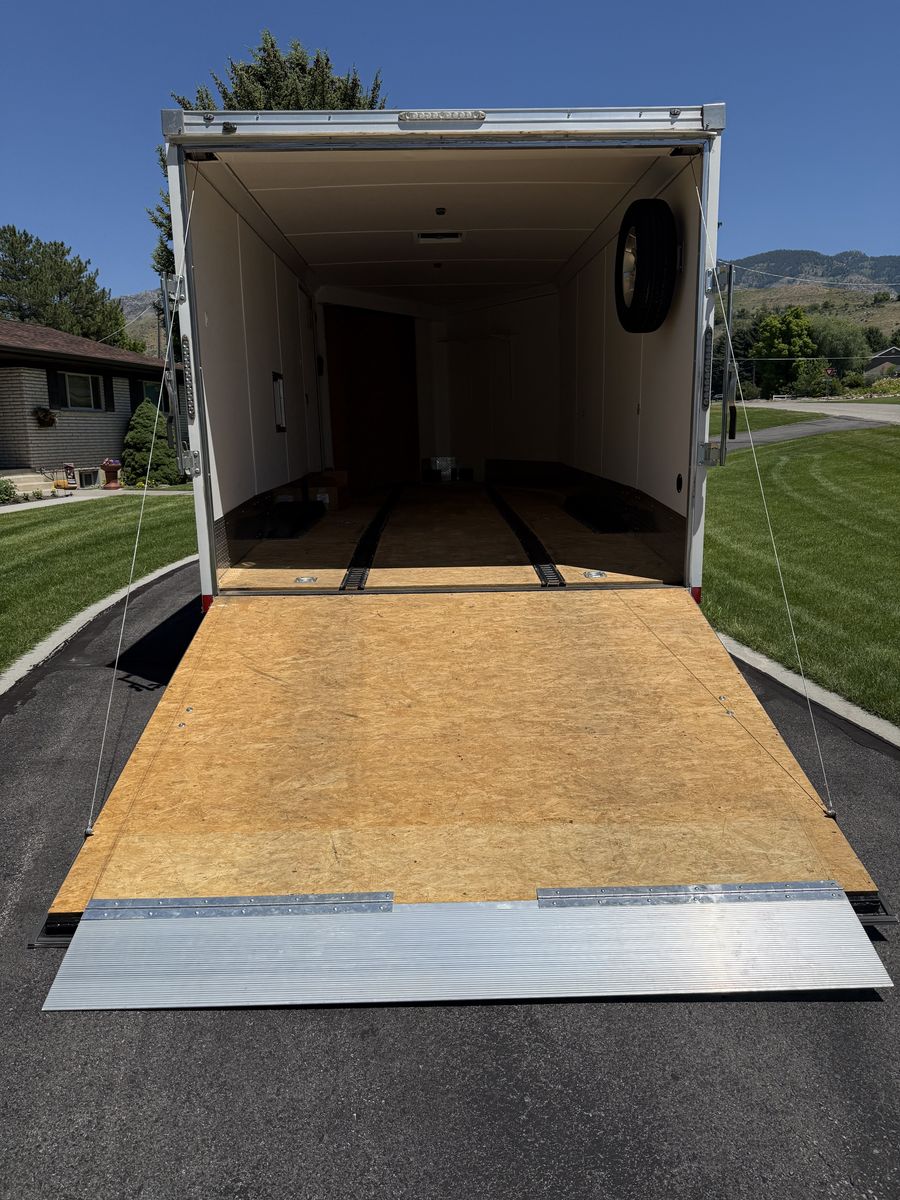 2021  WellsCargo Sport Trac 22' trailer