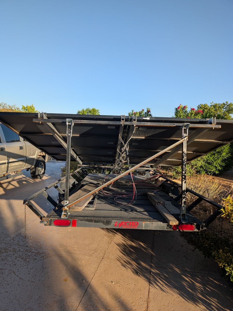Mobile trailer with 8 solar panels (180W matched to Blueitt battery inputs)