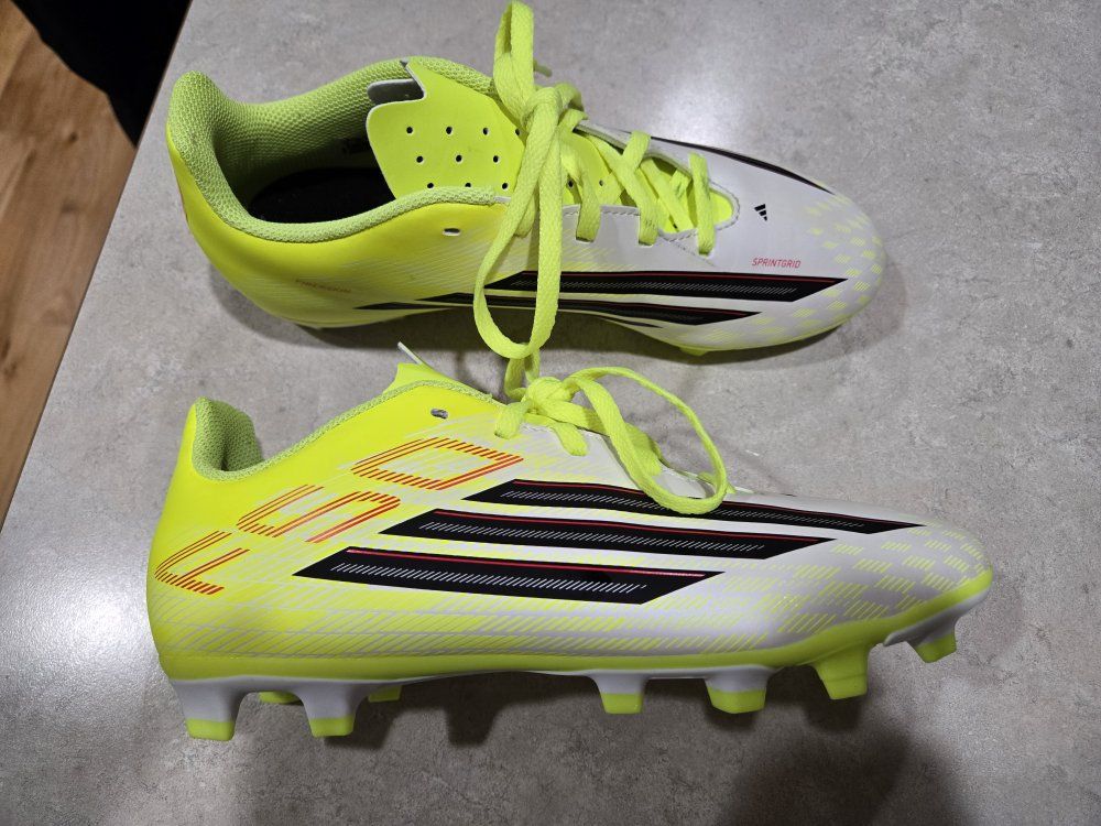Adidas F50 youth size 6 soccer cleats