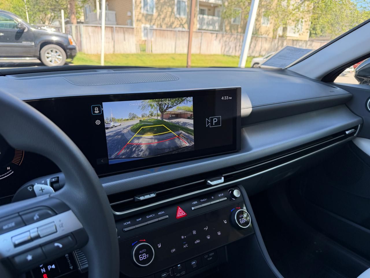 Main image 4