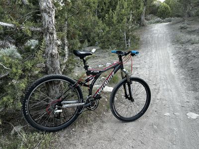 Specialized FSR Enduro Pro – Full Suspension MTB