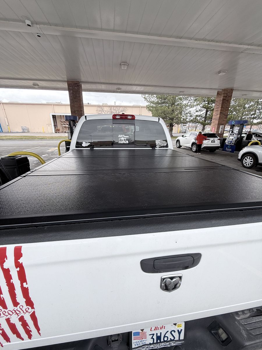 TONNEAU COVER