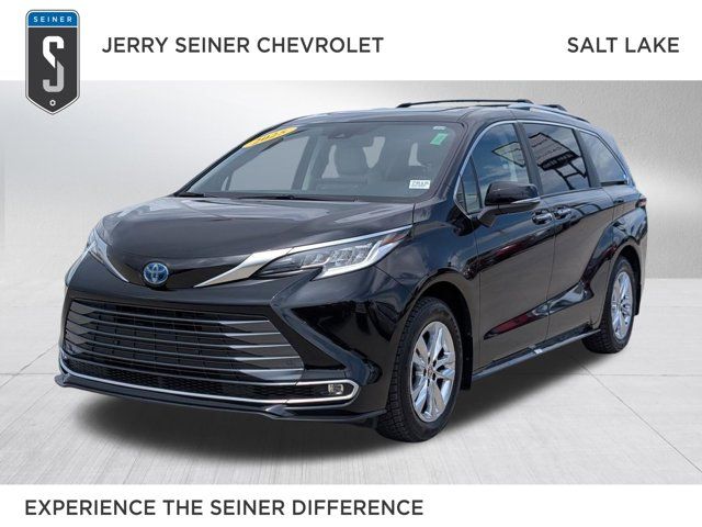 2025 Toyota Sienna Limited 7-Passenger