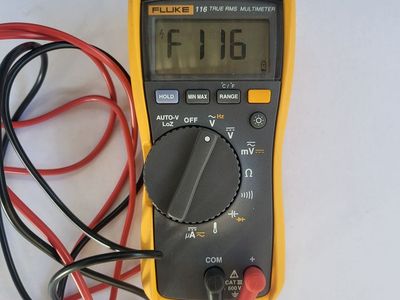Fluke 116 True RMS Digital Multimeter with Test Leads