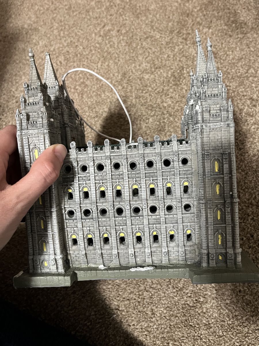 Christmas Village Pieces