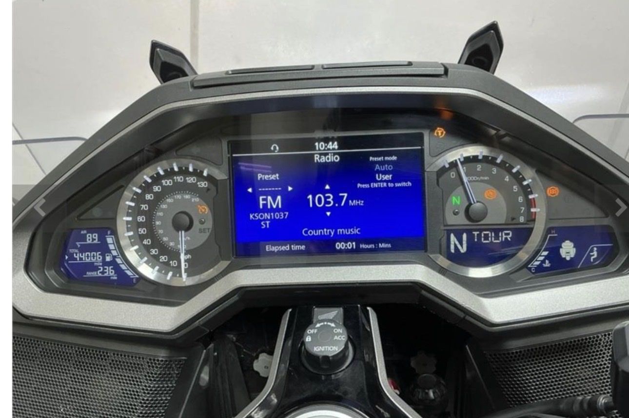 Main image 4