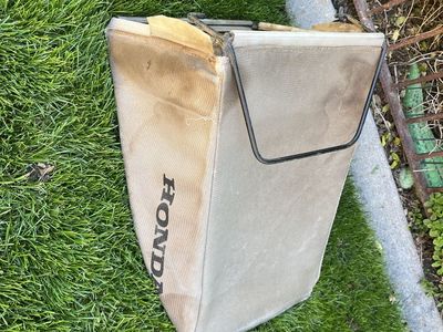 Honda brand lawnmower bag only!