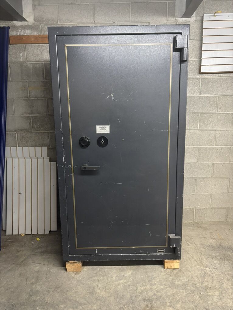 Commercial/Bank TL30 Safe