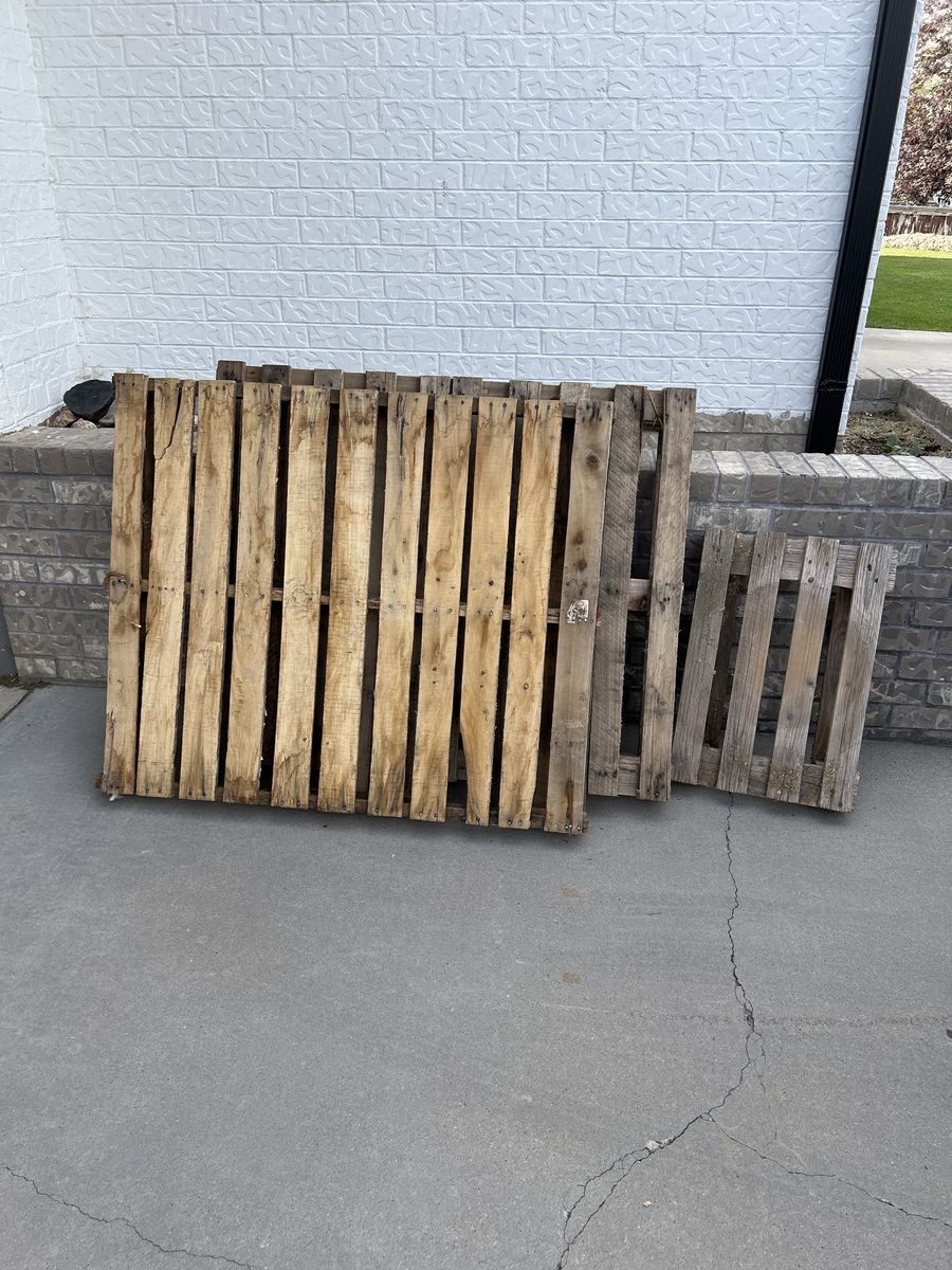 Free Pallets