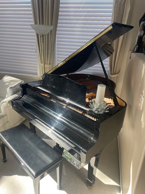 Yamaha Baby Grand Piano