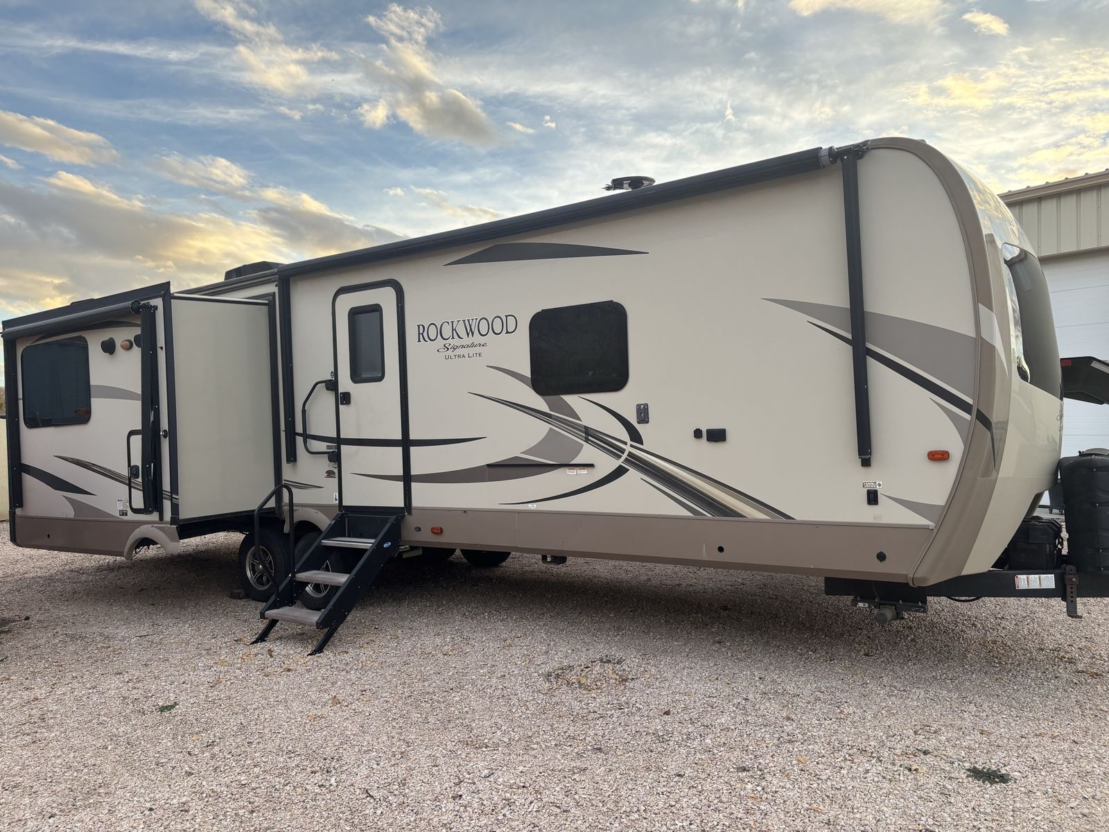 2018 Rockwood by Forest River 8329 SS Ultralite With 3 slide outs
