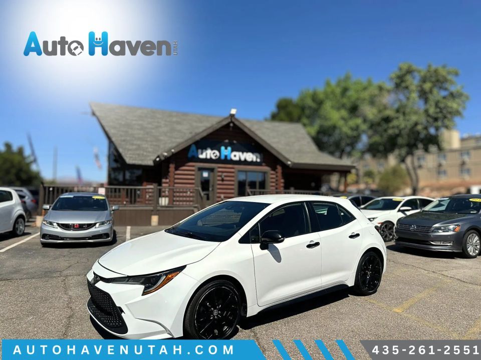 2022 Toyota Corolla Hatchback SE Nightshade Edition