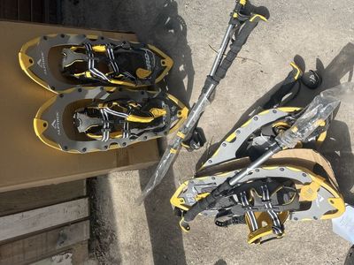 snowshoes, 2 pair with poles