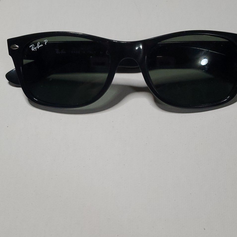 Ray-Ban P Sunglasses - Black Wayfarer Style - Made in Italy
