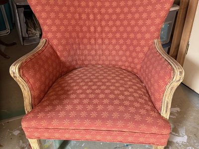 Vintage lounge chairs.