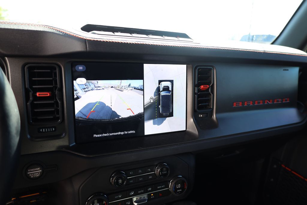 Main image 16