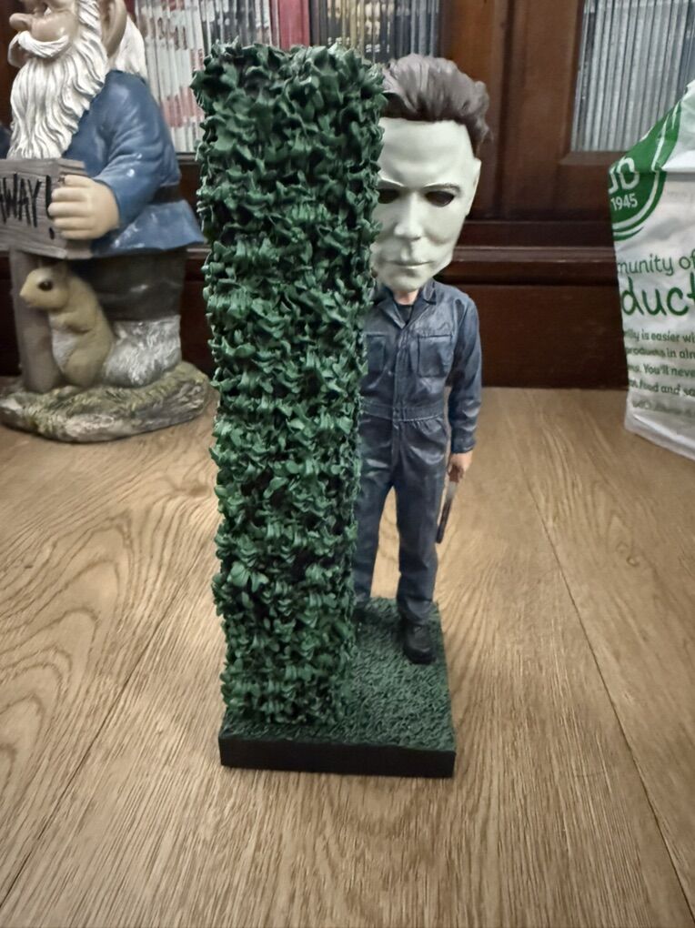 Horror Characters Bobbleheads & Regular Figurines