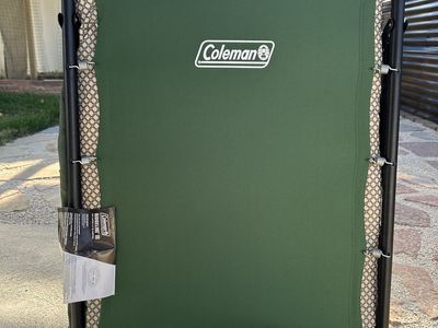 Foldable/portable Colensncamping cot with mat