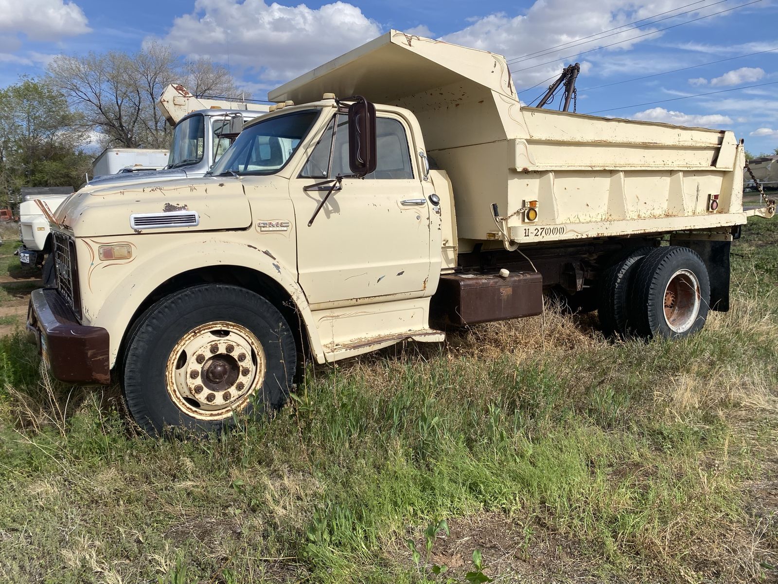 71 Gmc C50 Dump truck