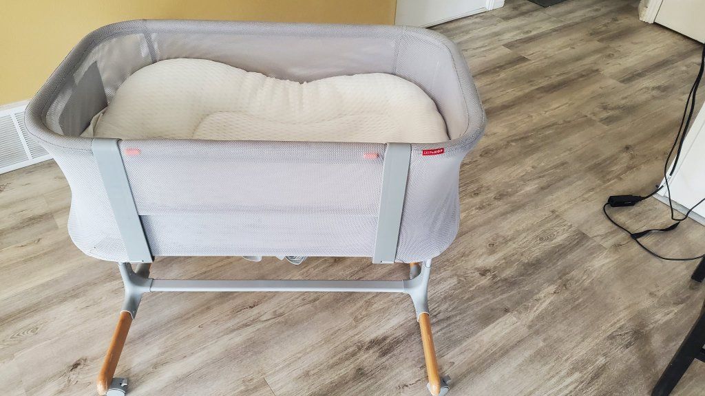Baby Bassinet Cozy Up 2 in 1