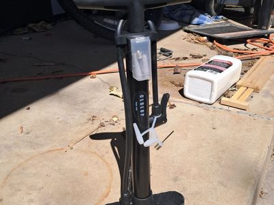 CLOLOP Hand Bycicle Pump