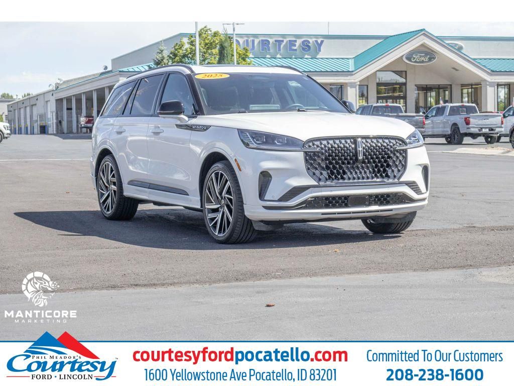 2025 Lincoln Aviator Black Label