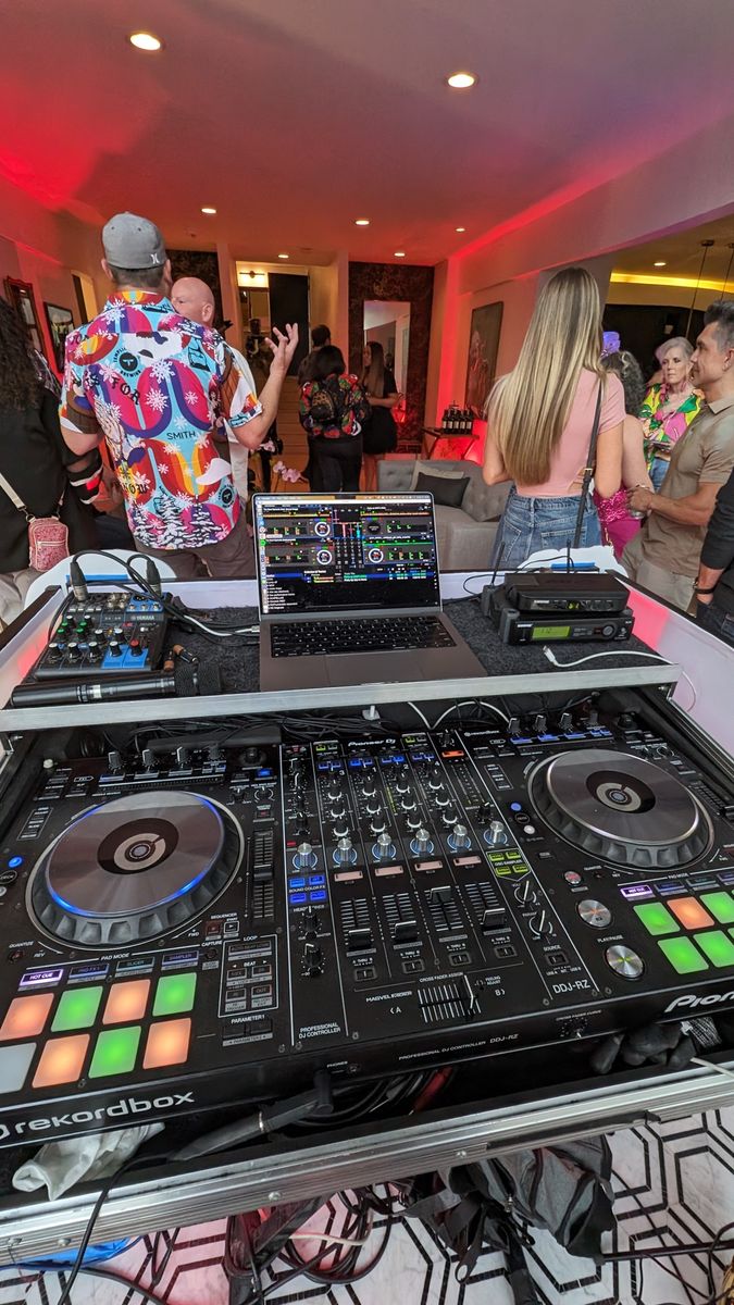 DDJRZ (rekordbox) With Travel Case